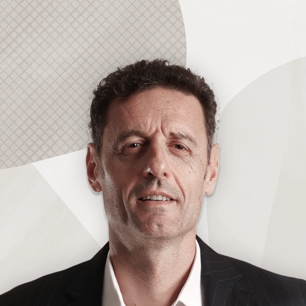 Mario Martinelli headshot