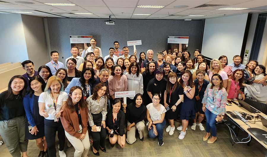 Oracle 的女性员工风采