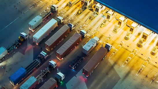 Maximisez la préparation des commandes et minimisez vos coûts logistiques à travers le monde